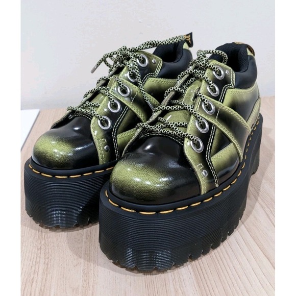 Dr. Martens Shoes - Dr. Martens Womens  5-Eye Max Distressed Platform Shoes Green/Black Sz 7 Festive